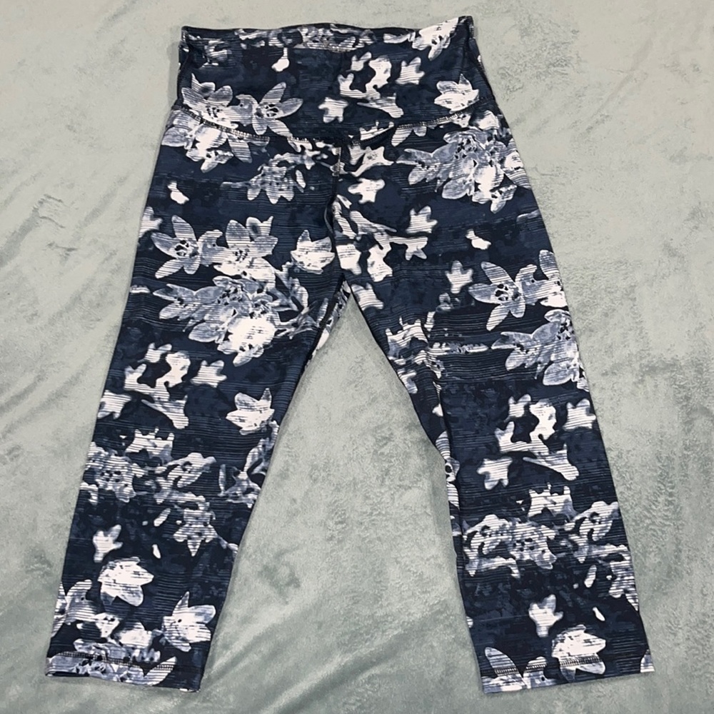 Yoga Capri
